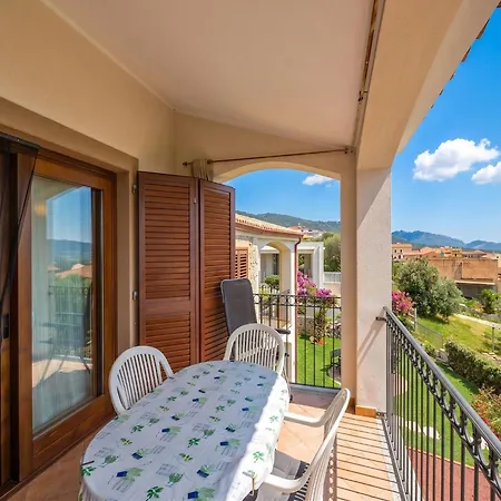 Sea View With Shared Pool *