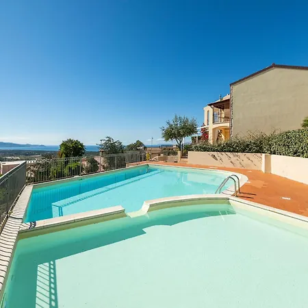 Sea View With Shared Pool Apartment