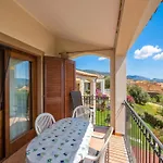 Sea View With Shared Pool *