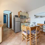 Sea View With Shared Pool Apartmán