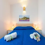 Sea View With Shared Pool Apartment Badesi