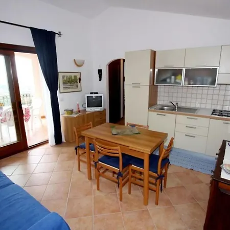 Sea View With Shared Pool Apartmán